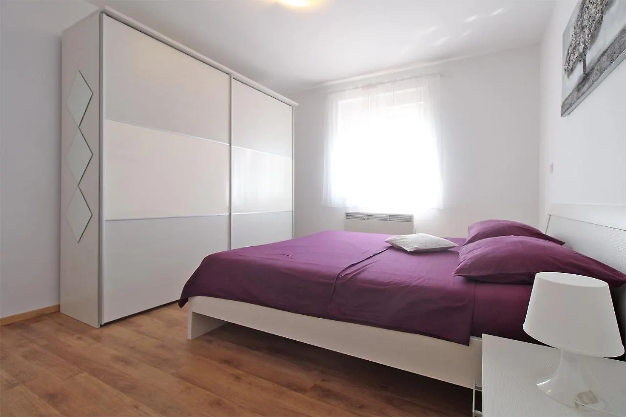 Apartment Valbandon 2198 Фажана Хорватия